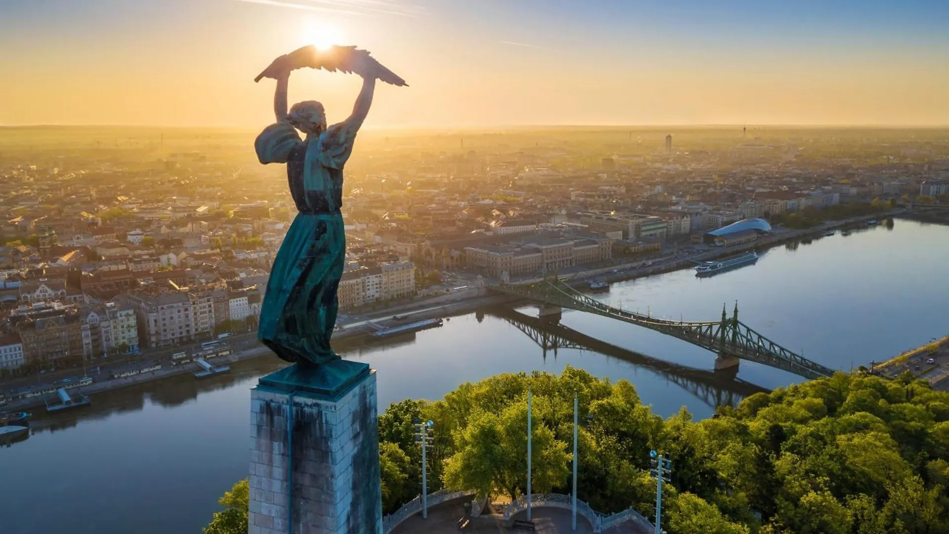 Next To New York Palace City Center Apartment Budapest Hungary