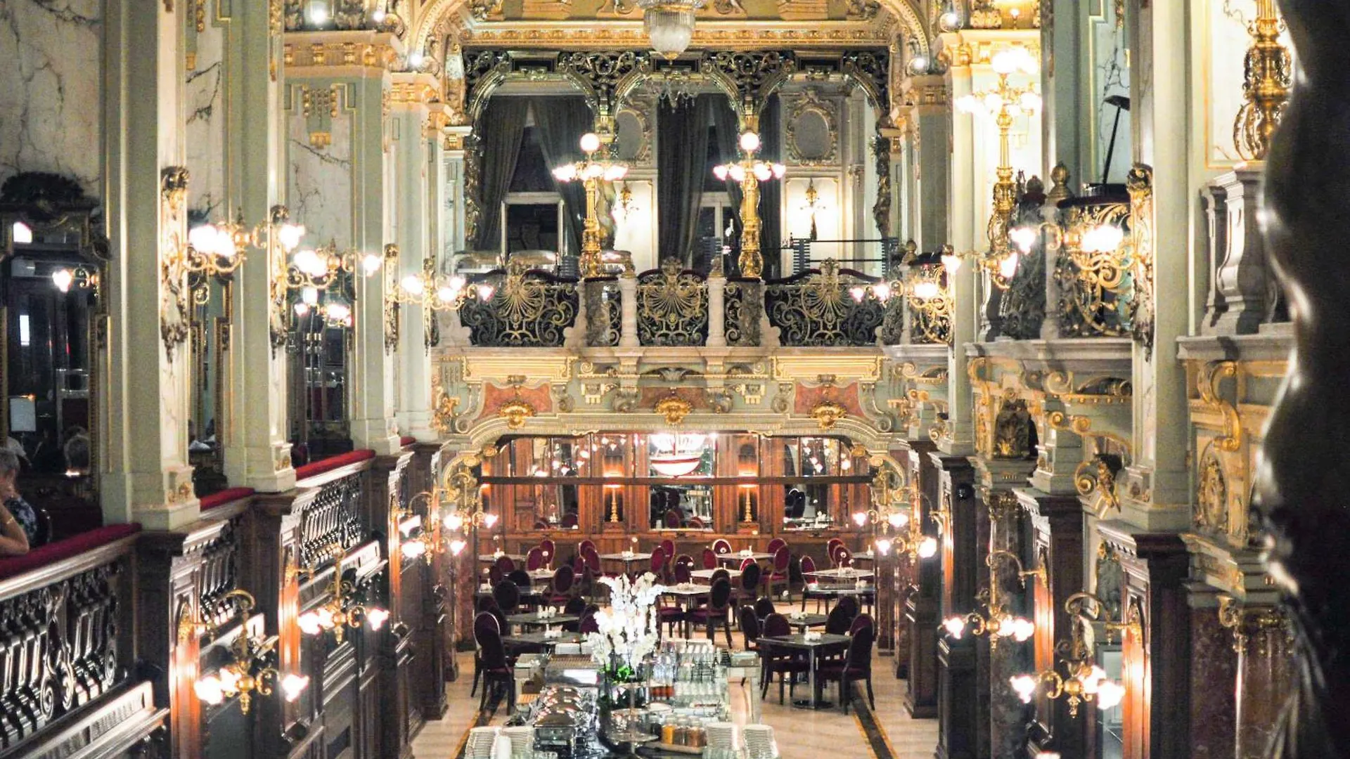 Next To New York Palace City Center Apartment Budapest