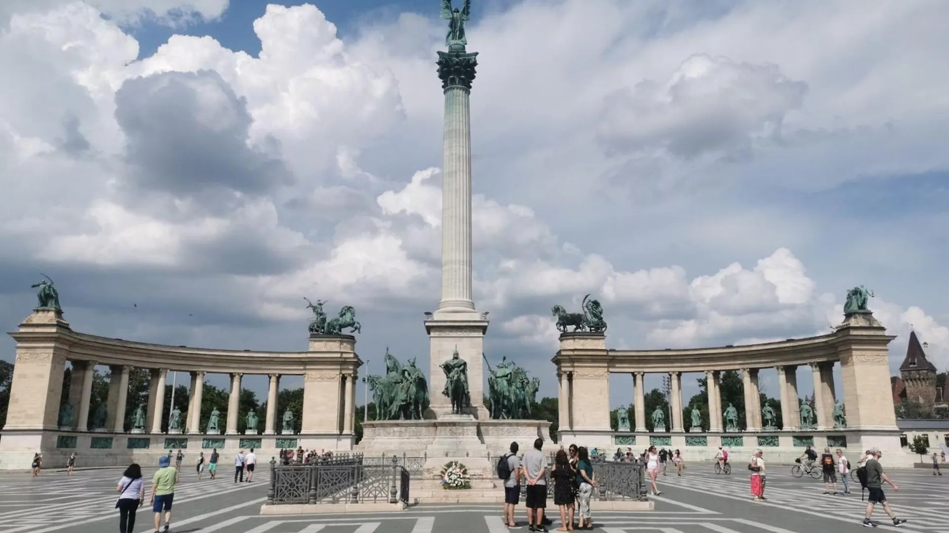 Next To New York Palace City Center Apartment Budapest