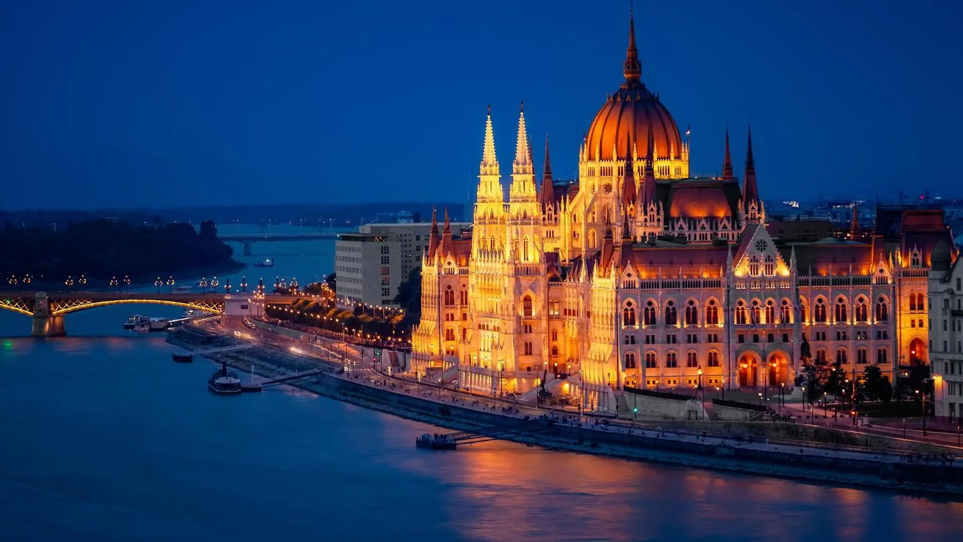 Next To New York Palace City Center Apartment Budapest